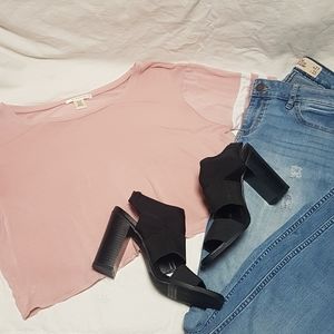 🎄 Cute Pink Crop Top